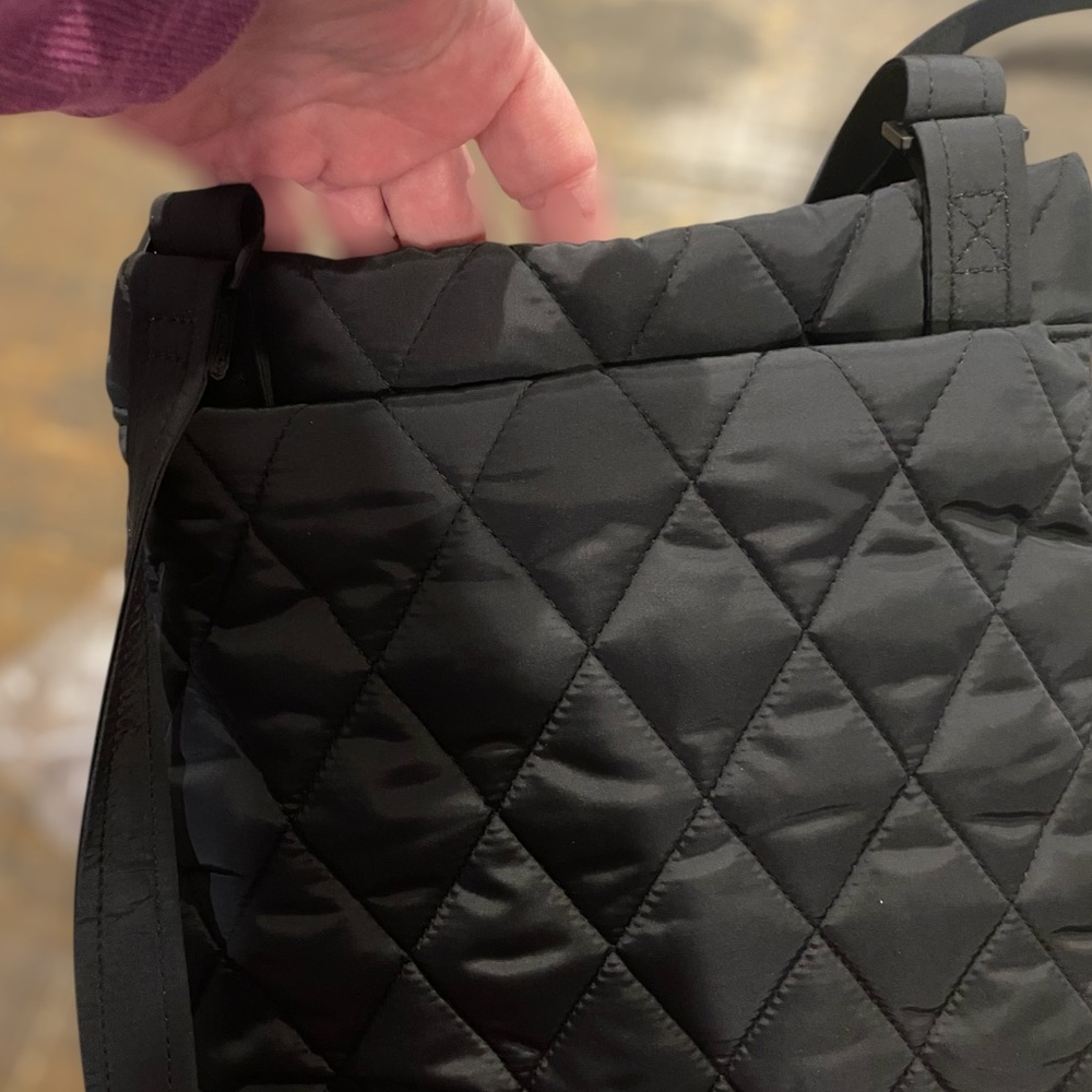 🌸Vera Bradley Quilted Hipster Black - Picture 3 of 6